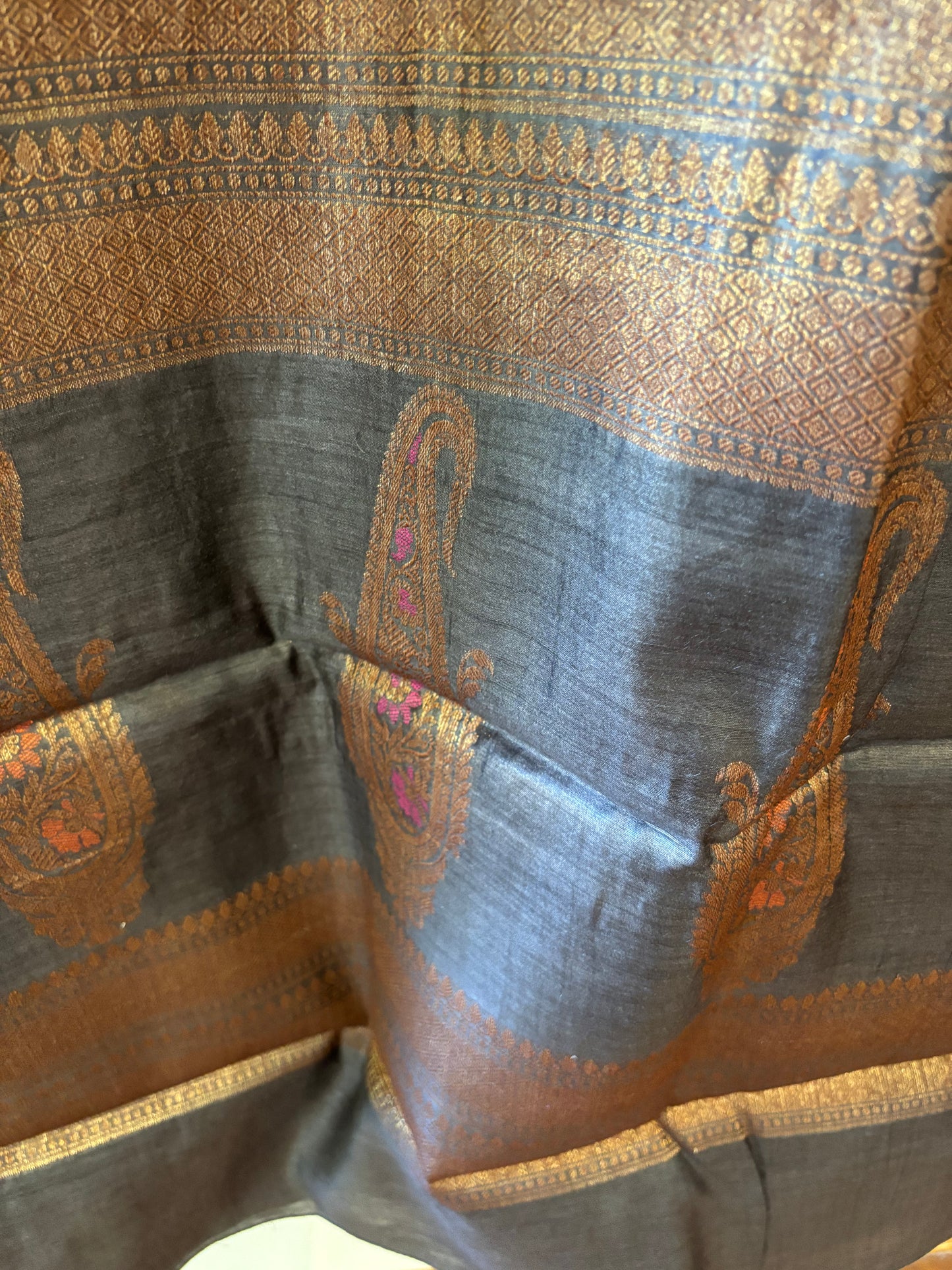 HANDWOVEN Elephant GREY Banarasi Saree with Meenakari
