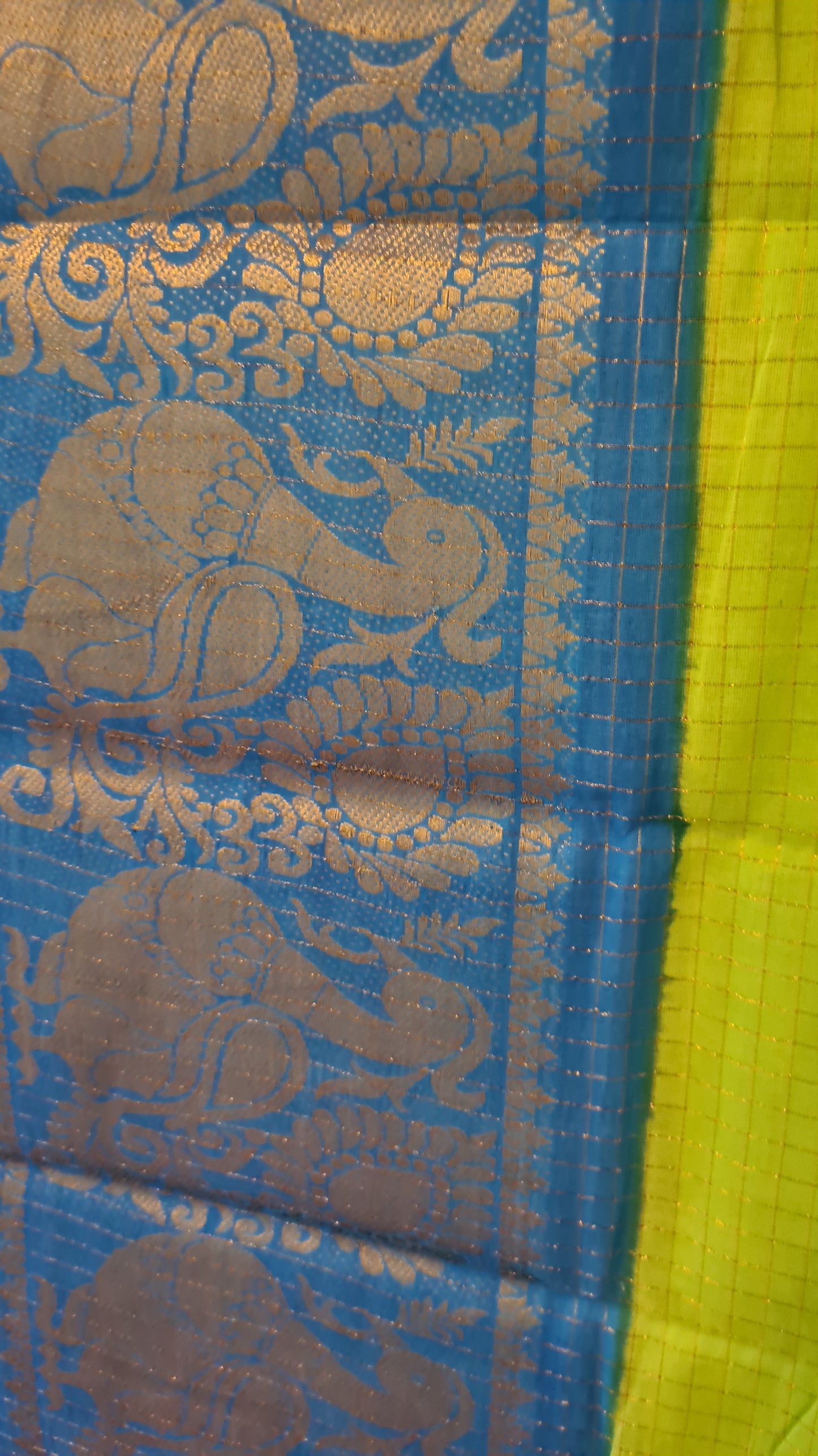 HANDWOVEN Sungudi cotton in green with blue border