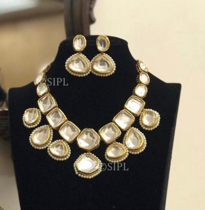 Kundan set with white stones
