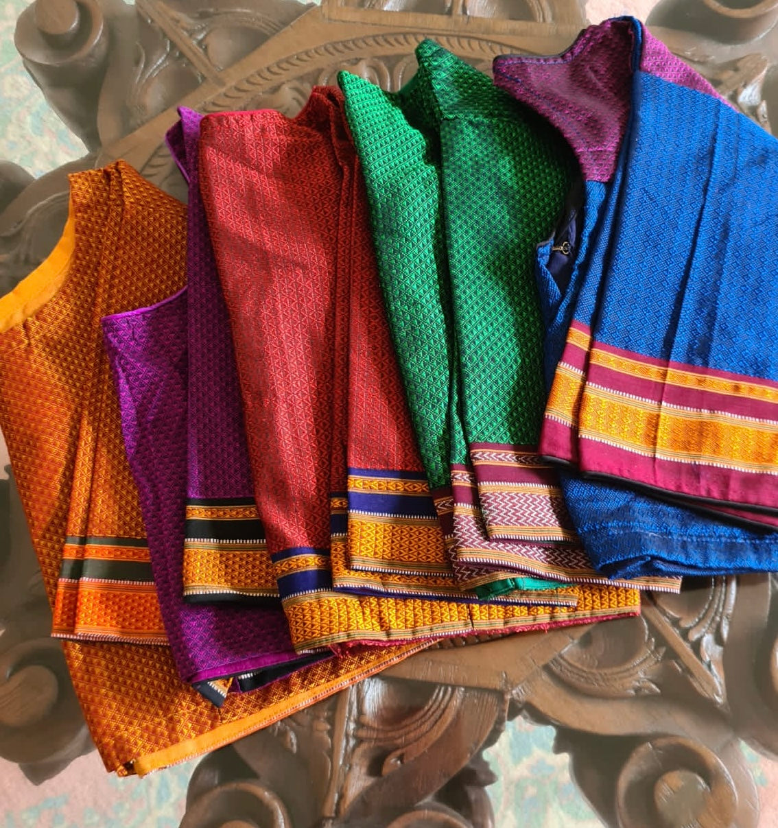 Silk cloth made in Varanasi, India - Bing Gallery