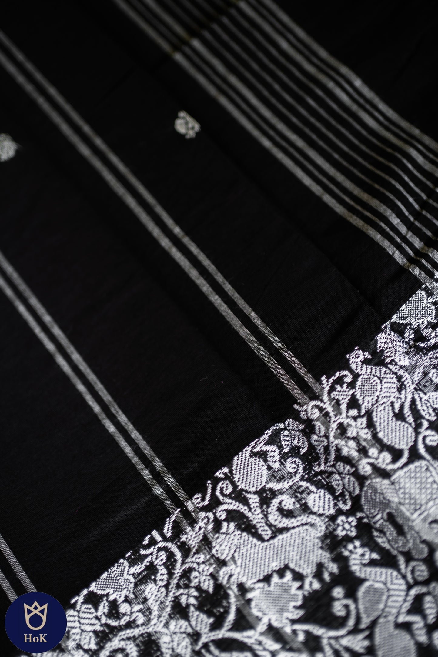 HANDWOVEN Vanasingaram Chettinad cotton in black