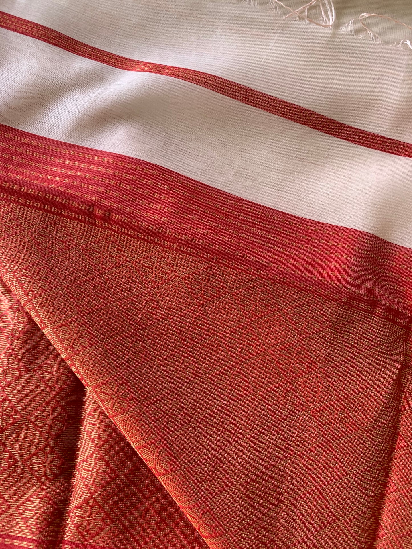 HANDWOVEN Off-White Maheswari silk with Red Border